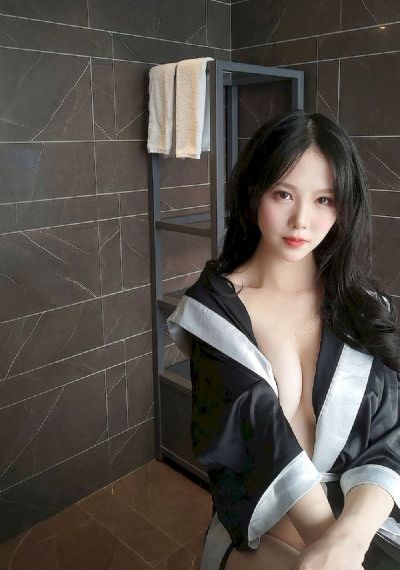 她的业余爱好 电影