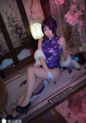 金牌客服董董恩