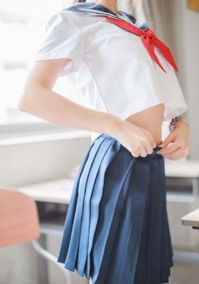 免费看美女洗澡全身光子