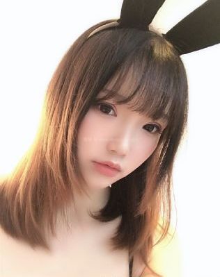 他趴在她的两腿间疯狂免费看